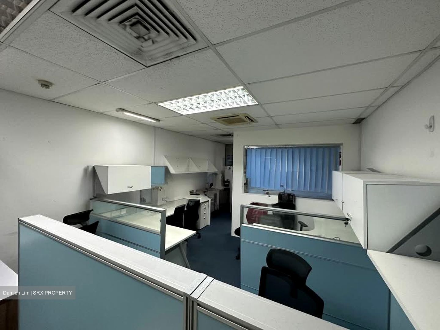 Chiat Hong Building (D7), Office #566235801